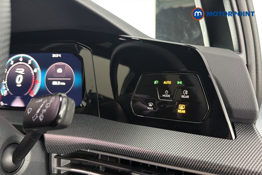 Volkswagen Golf R-Line Automatic Petrol Hatchback - Stock Number (1683341) - 11th supplementary image