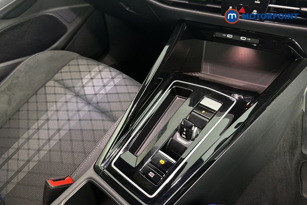Volkswagen Golf R-Line Automatic Petrol Hatchback - Stock Number (1683341) - 15th supplementary image