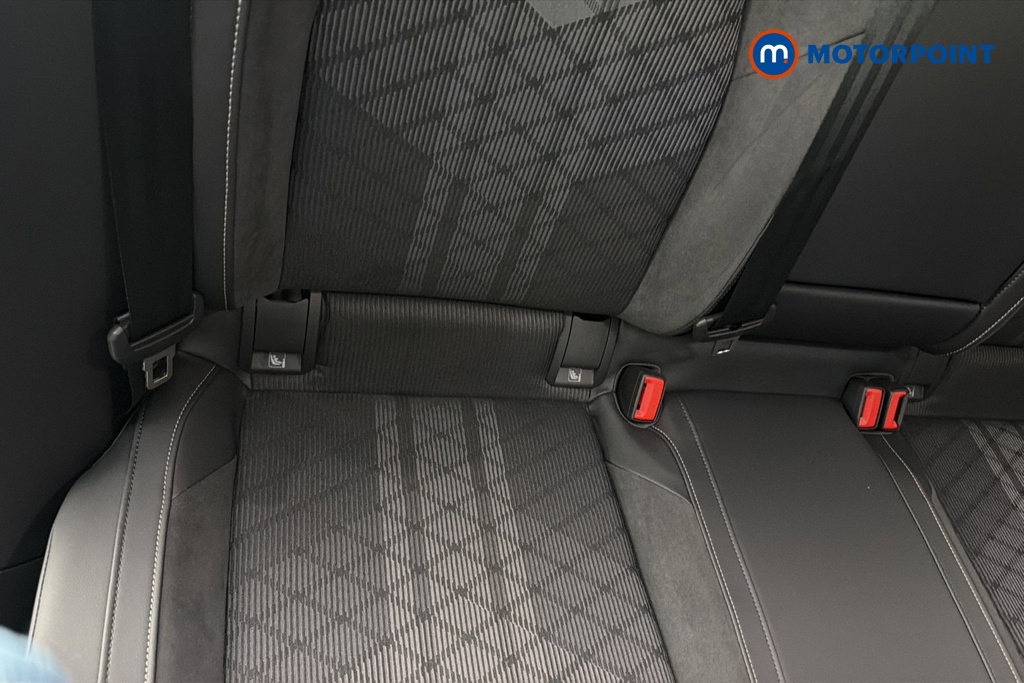 Volkswagen Golf R-Line Automatic Petrol Hatchback - Stock Number (1683341) - 27th supplementary image