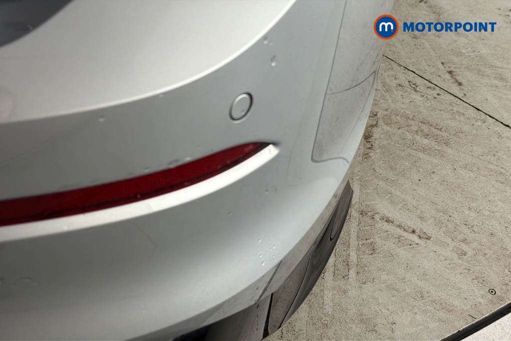 Volkswagen Golf R-Line Automatic Petrol Hatchback - Stock Number (1683341) - 39th supplementary image