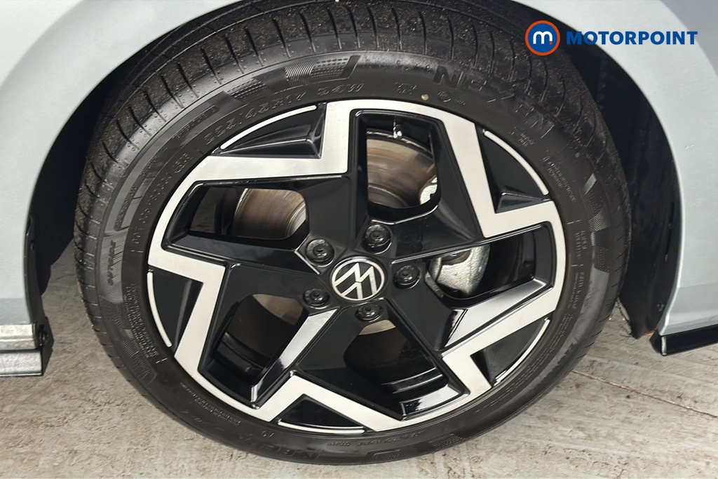 Volkswagen Golf R-Line Automatic Petrol Hatchback - Stock Number (1683341) - 47th supplementary image