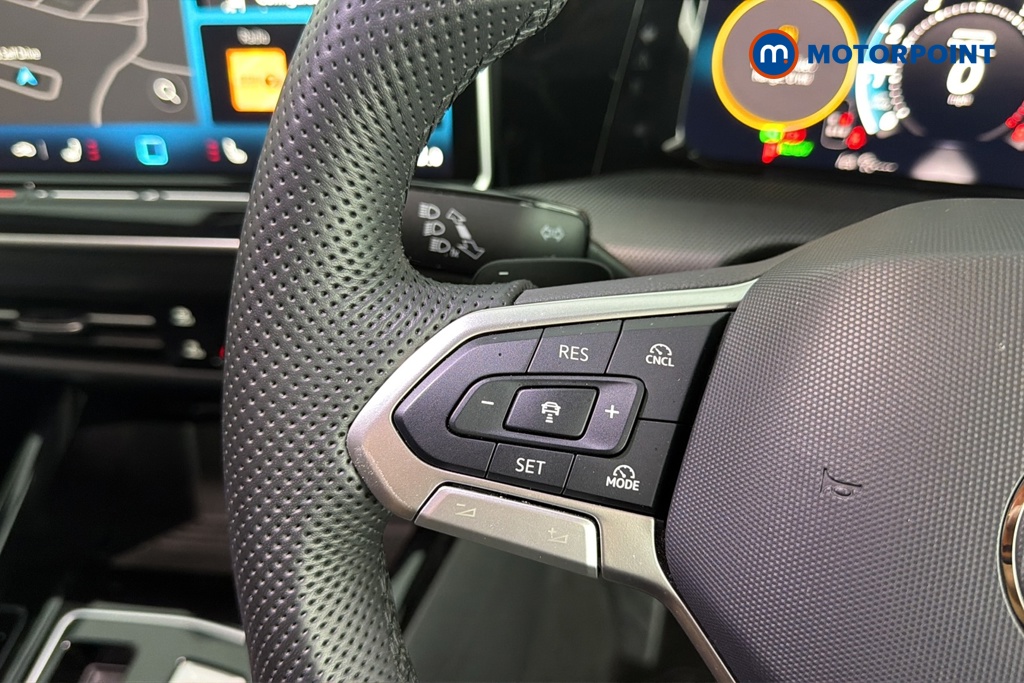 Volkswagen Golf R-Line Automatic Petrol Hatchback - Stock Number (1683342) - 4th supplementary image