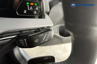 Volkswagen Golf R-Line Automatic Petrol Hatchback - Stock Number (1683342) - 6th supplementary image