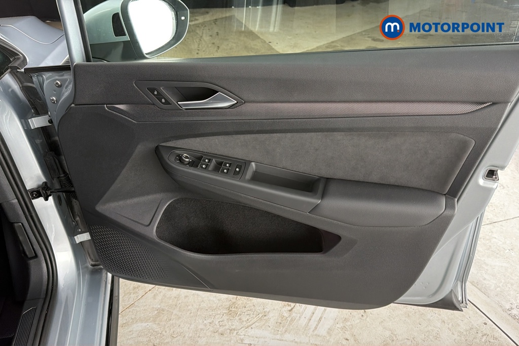 Volkswagen Golf R-Line Automatic Petrol Hatchback - Stock Number (1683342) - 18th supplementary image