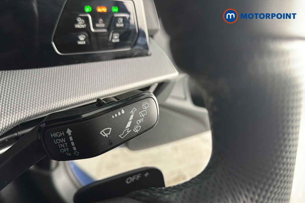 Volkswagen Golf Black Edition Automatic Petrol Hatchback - Stock Number (1683348) - 6th supplementary image