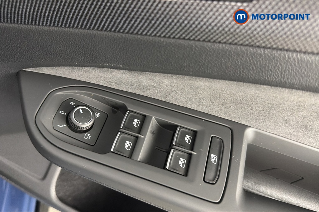 Volkswagen Golf Black Edition Automatic Petrol Hatchback - Stock Number (1683348) - 19th supplementary image