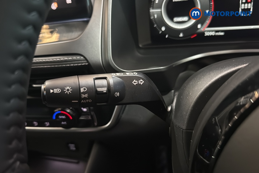 Nissan Qashqai Tekna Manual Petrol SUV - Stock Number (1683801) - 5th supplementary image