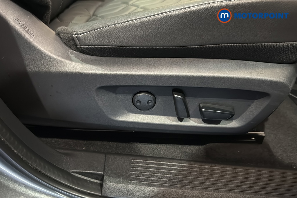 Nissan Qashqai Tekna Manual Petrol SUV - Stock Number (1683801) - 23rd supplementary image