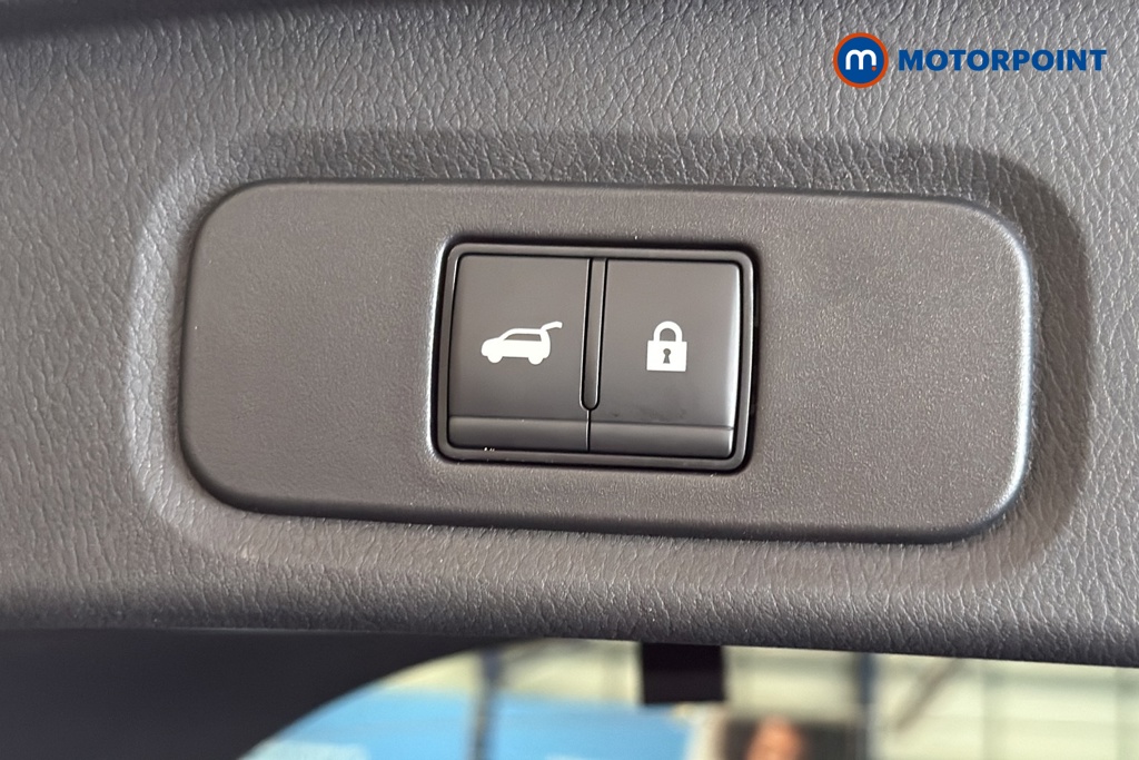 Nissan Qashqai Tekna Manual Petrol SUV - Stock Number (1683801) - 35th supplementary image