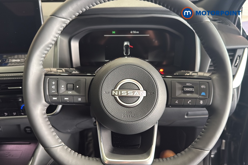 Nissan Qashqai Tekna Manual Petrol SUV - Stock Number (1683804) - 2nd supplementary image