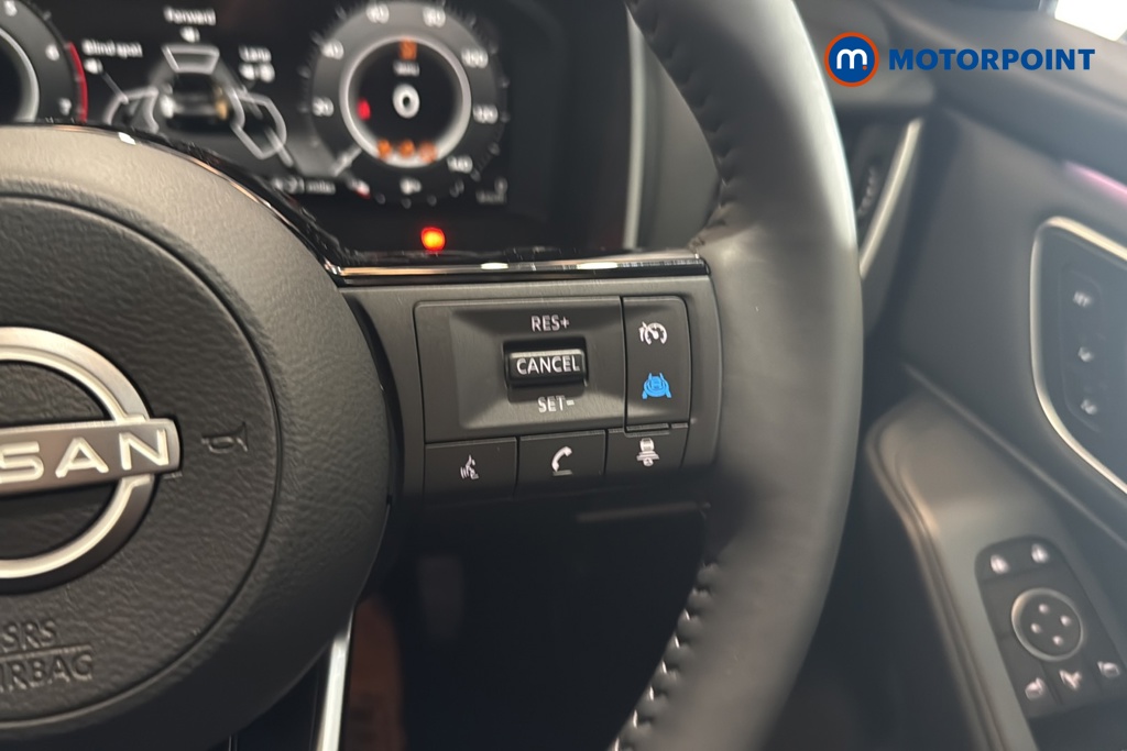 Nissan Qashqai Tekna Manual Petrol SUV - Stock Number (1683804) - 3rd supplementary image