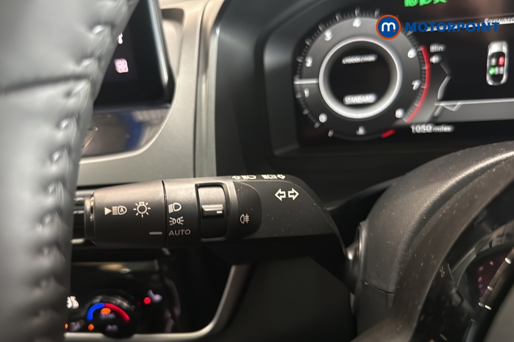 Nissan Qashqai Tekna Manual Petrol SUV - Stock Number (1683804) - 5th supplementary image