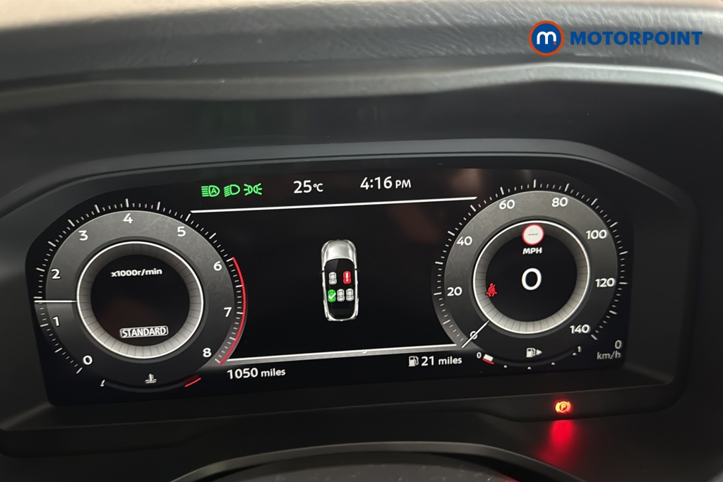 Nissan Qashqai Tekna Manual Petrol SUV - Stock Number (1683804) - 7th supplementary image