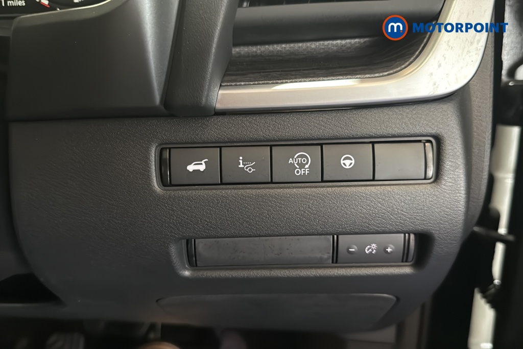 Nissan Qashqai Tekna Manual Petrol SUV - Stock Number (1683804) - 11th supplementary image