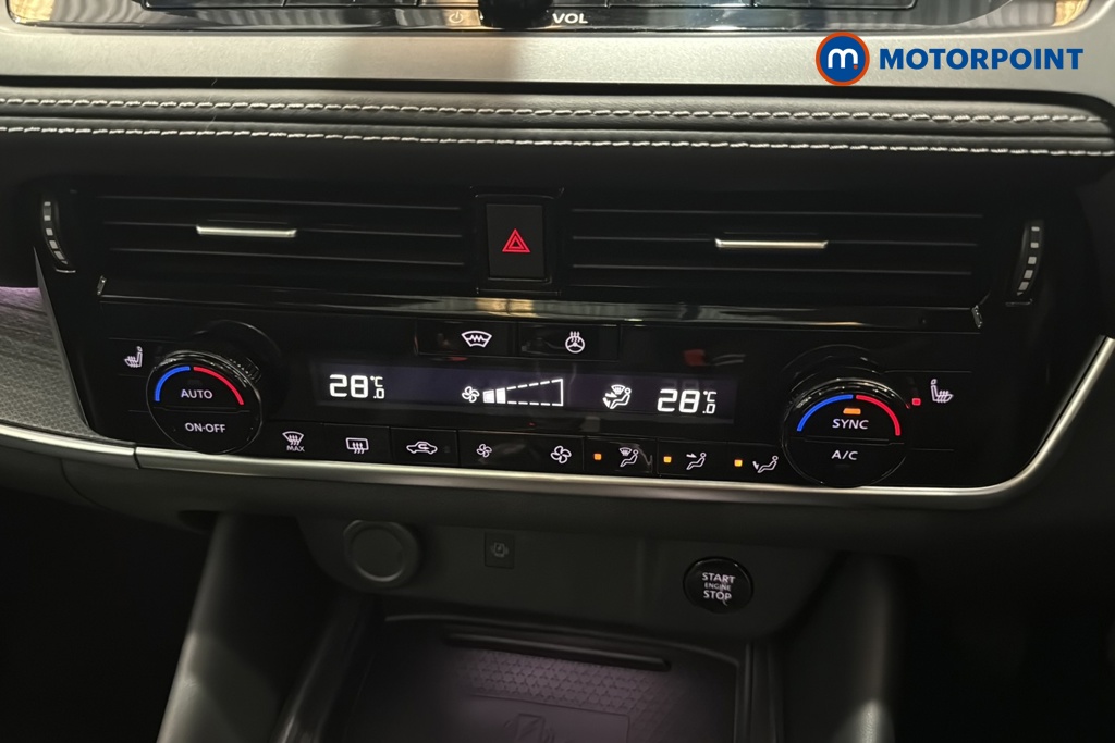 Nissan Qashqai Tekna Manual Petrol SUV - Stock Number (1683804) - 12th supplementary image