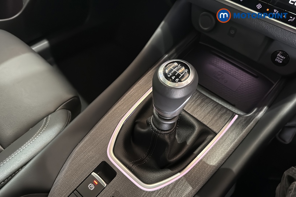 Nissan Qashqai Tekna Manual Petrol SUV - Stock Number (1683804) - 15th supplementary image
