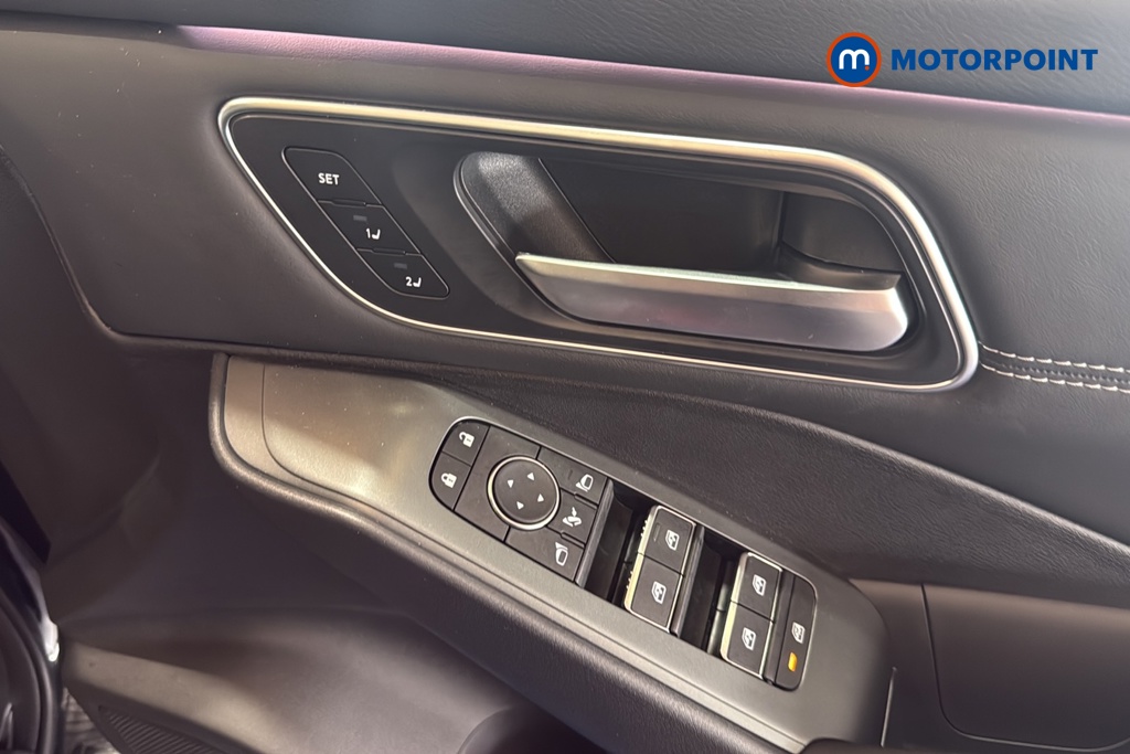 Nissan Qashqai Tekna Manual Petrol SUV - Stock Number (1683804) - 19th supplementary image