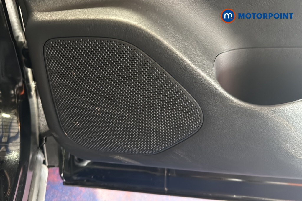 Nissan Qashqai Tekna Manual Petrol SUV - Stock Number (1683804) - 21st supplementary image
