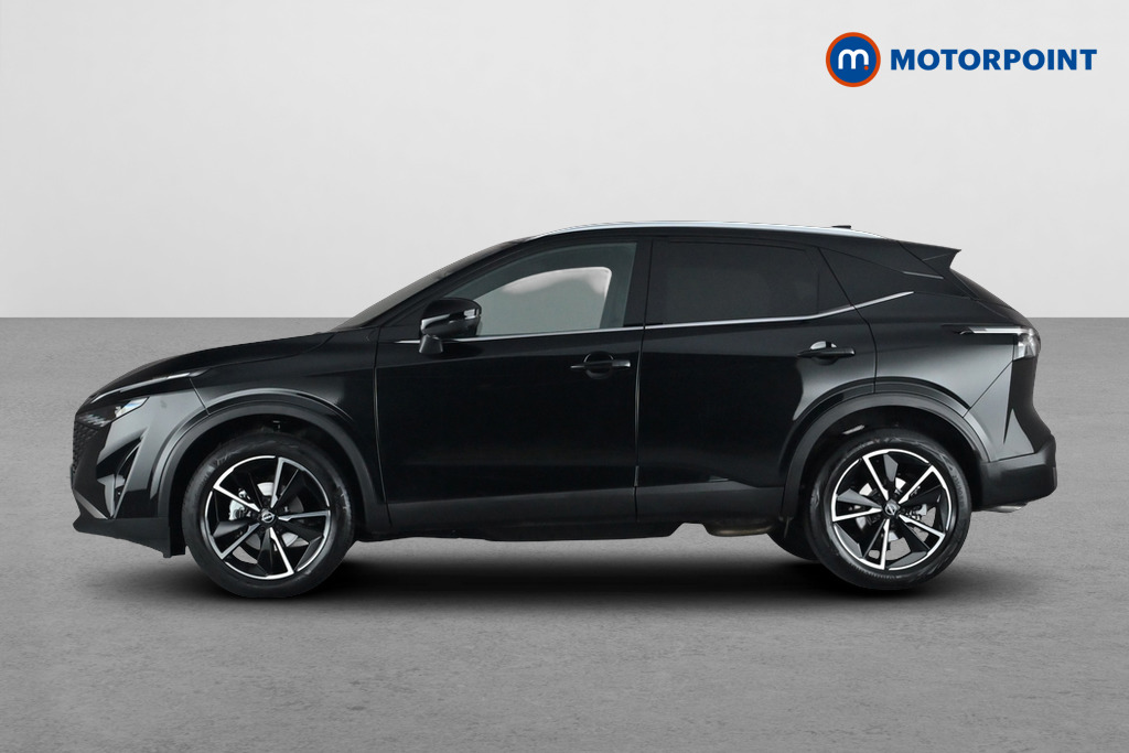 Nissan Qashqai Tekna Manual Petrol SUV - Stock Number (1683804) - Drivers side