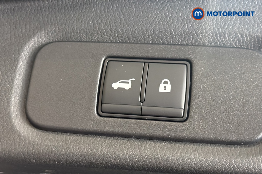 Nissan Qashqai Tekna Manual Petrol SUV - Stock Number (1683804) - 35th supplementary image