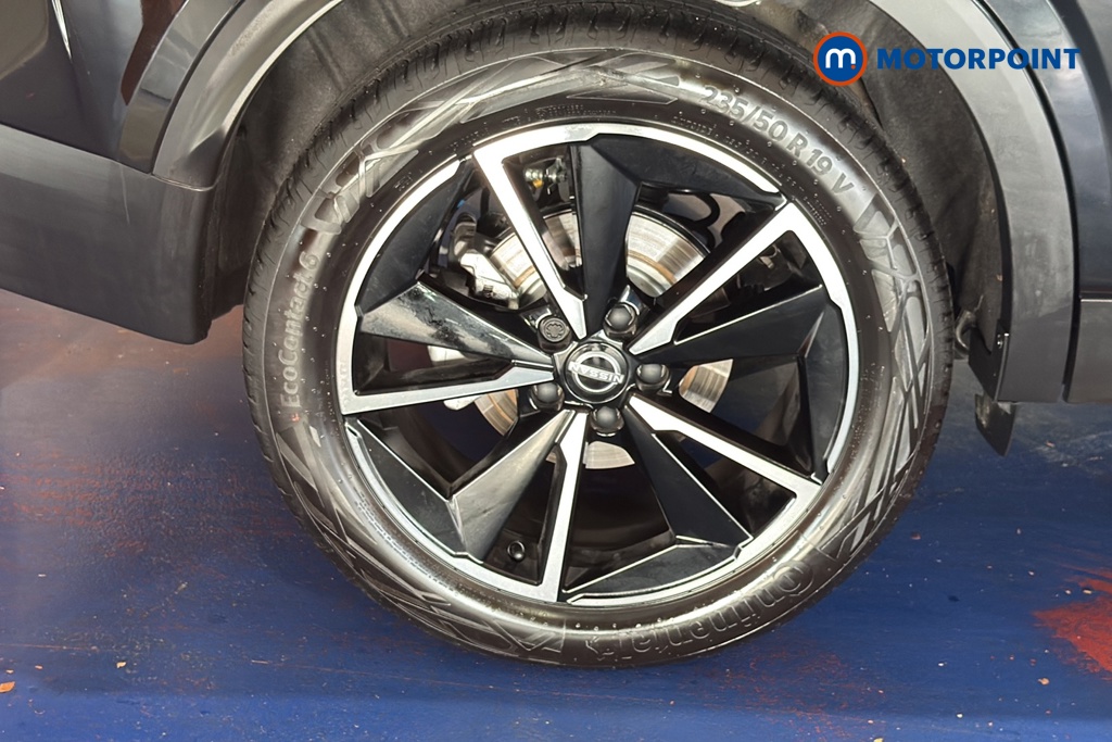 Nissan Qashqai Tekna Manual Petrol SUV - Stock Number (1683804) - 46th supplementary image