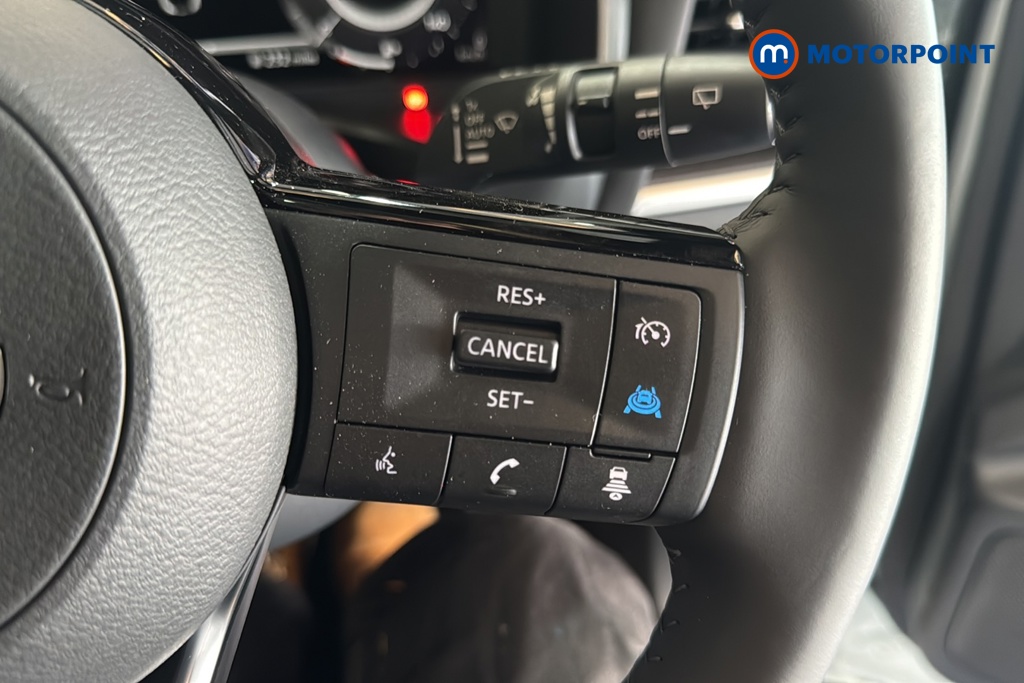 Nissan Qashqai Tekna Manual Petrol SUV - Stock Number (1683806) - 3rd supplementary image