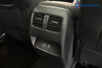 Nissan Qashqai Tekna Manual Petrol SUV - Stock Number (1683806) - 28th supplementary image