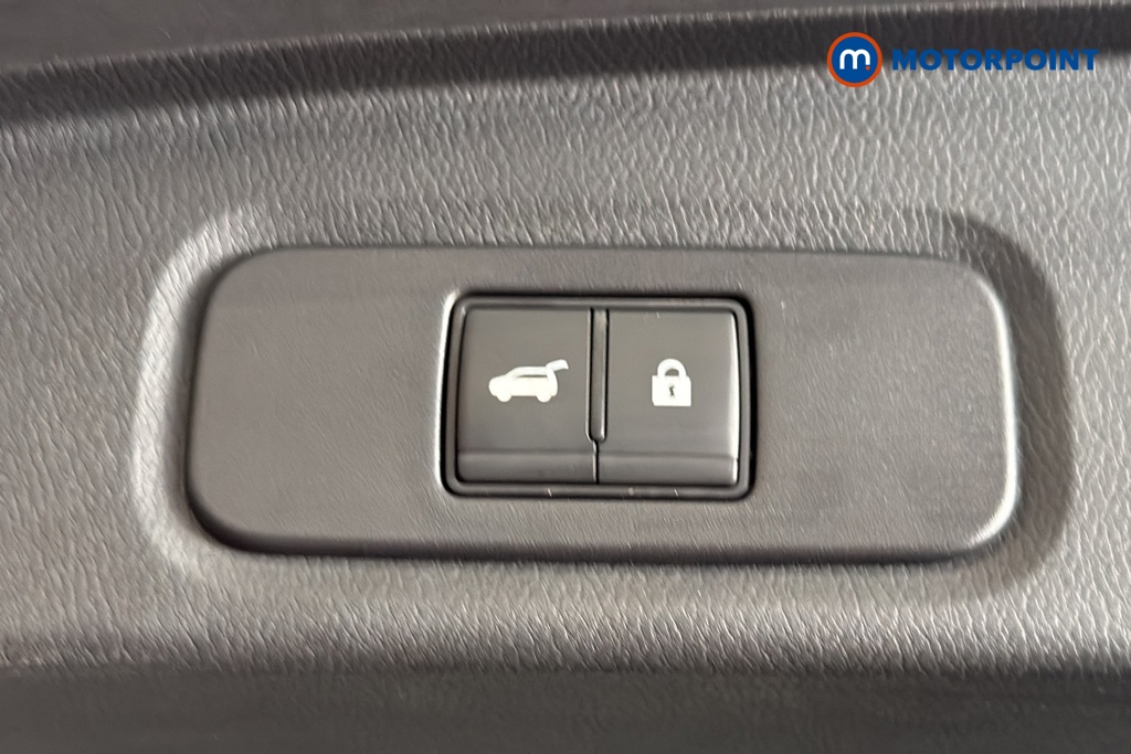 Nissan Qashqai Tekna Manual Petrol SUV - Stock Number (1683806) - 35th supplementary image