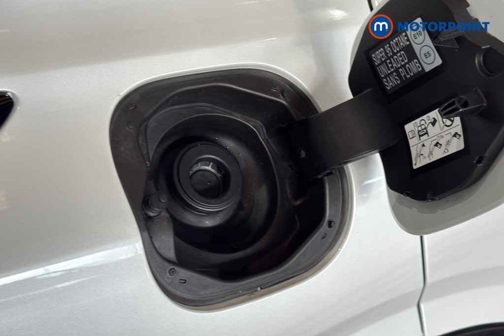 Nissan Qashqai Tekna Manual Petrol SUV - Stock Number (1683806) - 41st supplementary image