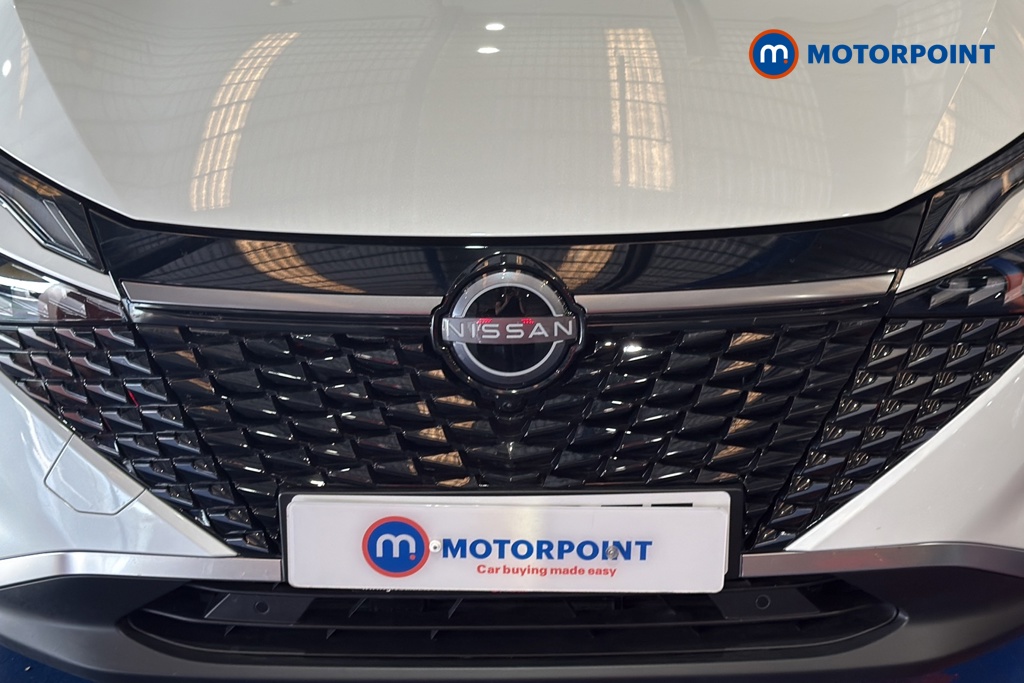 Nissan Qashqai Tekna Manual Petrol SUV - Stock Number (1683806) - 43rd supplementary image