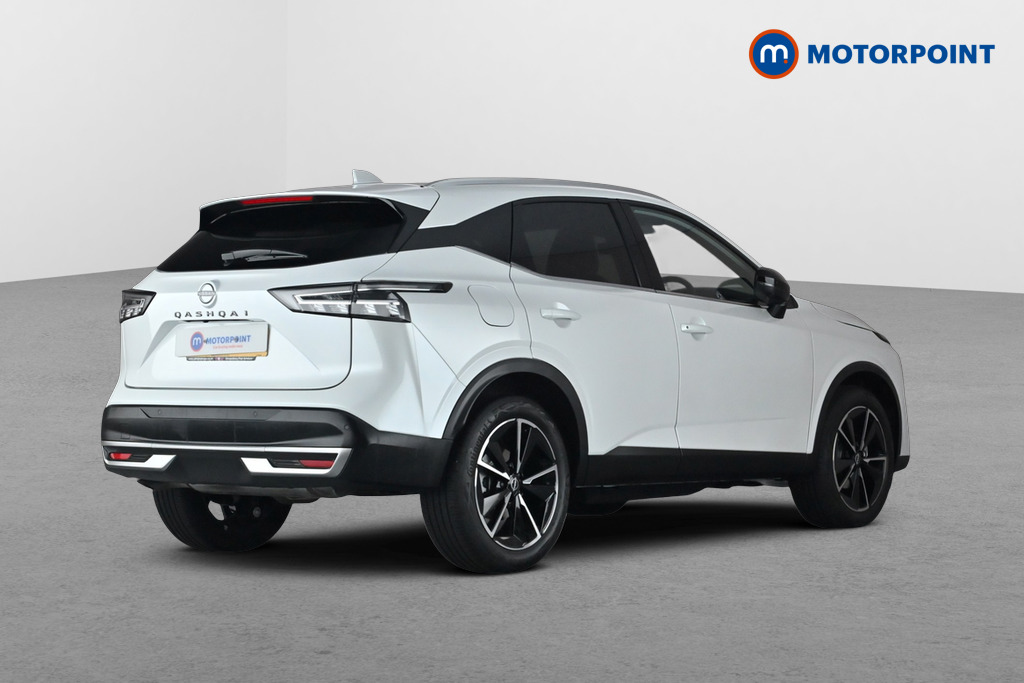 Nissan Qashqai Tekna Manual Petrol SUV - Stock Number (1683806) - Passenger side rear corner