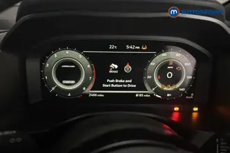 Nissan Qashqai Tekna Manual Petrol SUV - Stock Number (1683809) - 7th supplementary image