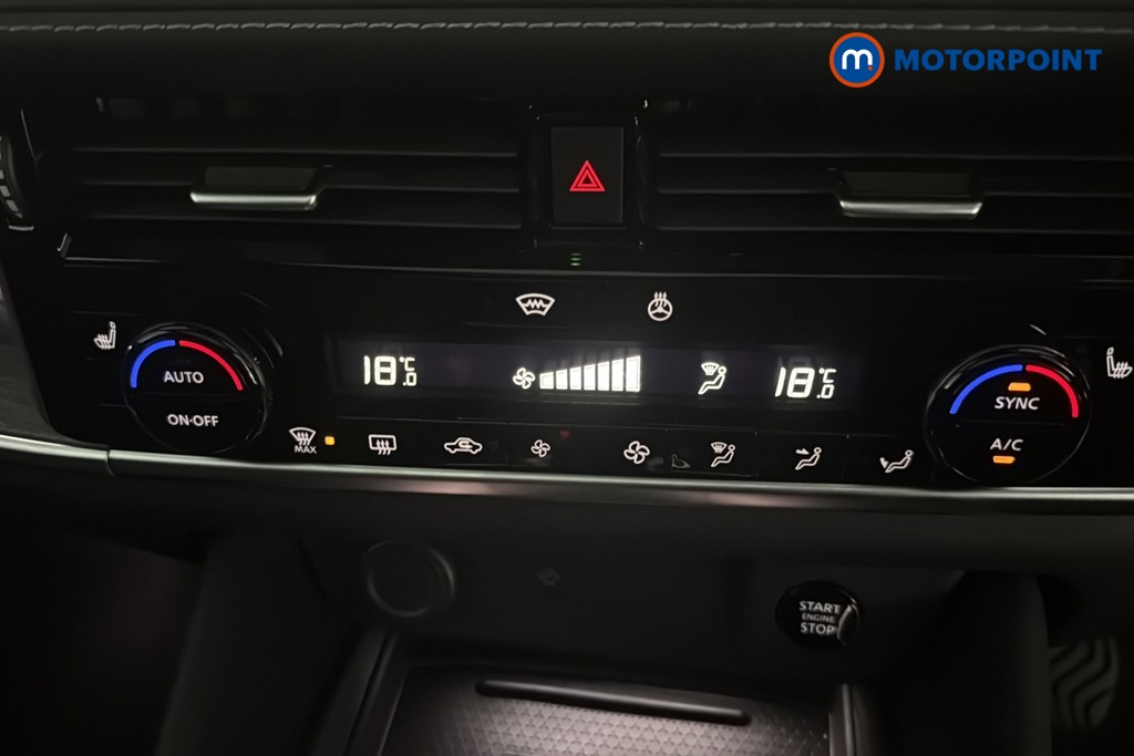 Nissan Qashqai Tekna Manual Petrol SUV - Stock Number (1683809) - 12th supplementary image
