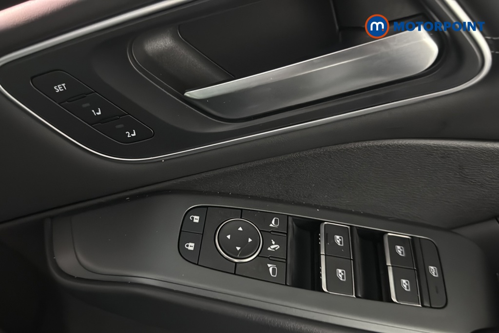 Nissan Qashqai Tekna Manual Petrol SUV - Stock Number (1683809) - 19th supplementary image