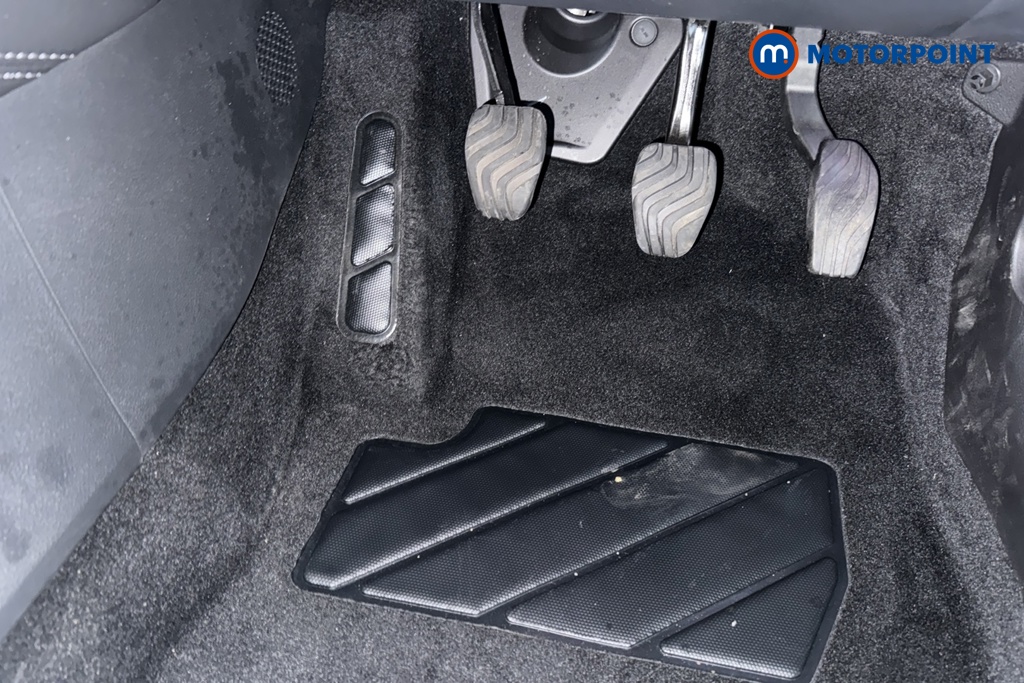 Nissan Qashqai Tekna Manual Petrol SUV - Stock Number (1683809) - 24th supplementary image