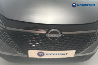 Nissan Qashqai Tekna Manual Petrol SUV - Stock Number (1683809) - 43rd supplementary image
