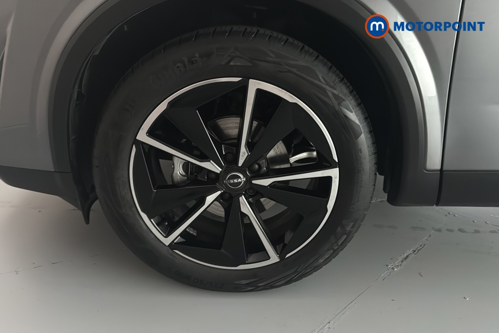 Nissan Qashqai Tekna Manual Petrol SUV - Stock Number (1683809) - 44th supplementary image