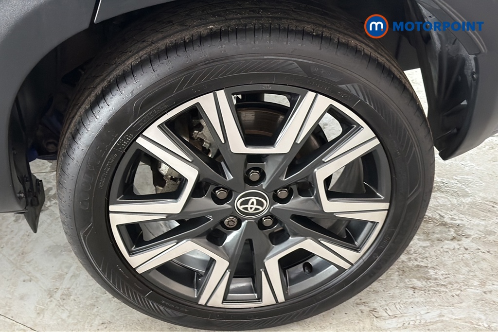 Toyota Yaris Cross Excel Automatic Petrol-Electric Hybrid Estate - Stock Number (1684209) - 45th supplementary image