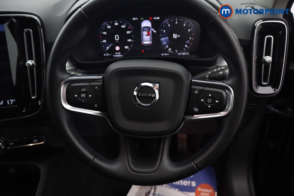 Volvo Xc40 Momentum Manual Petrol SUV - Stock Number (1684723) - 2nd supplementary image
