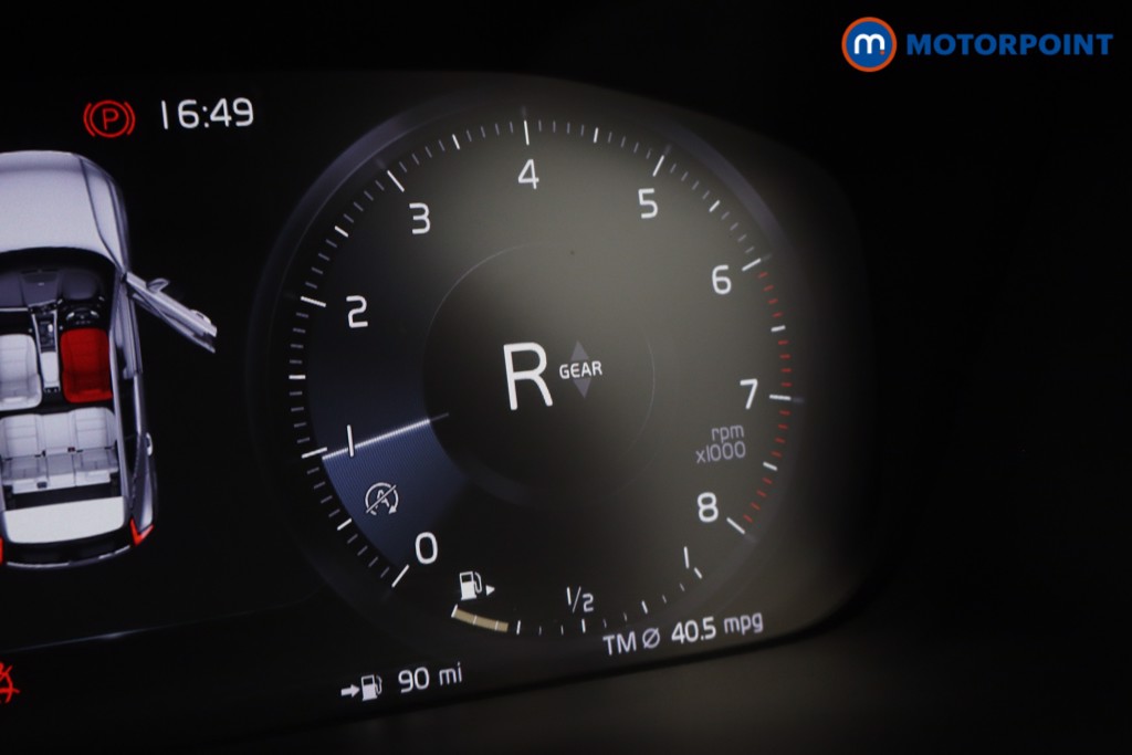 Volvo Xc40 Momentum Manual Petrol SUV - Stock Number (1684723) - 17th supplementary image