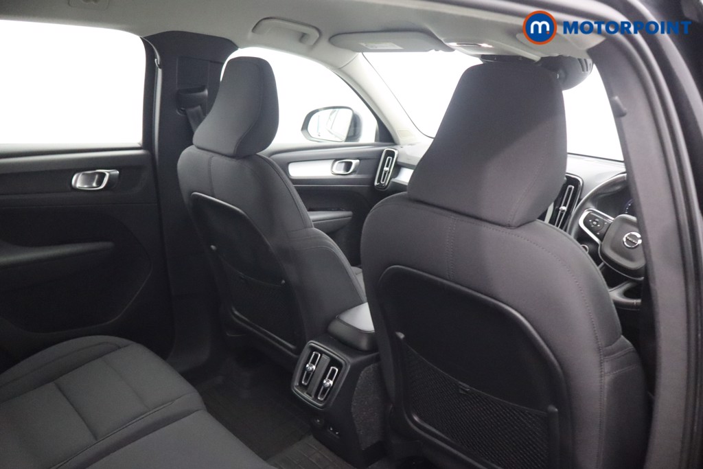 Volvo Xc40 Momentum Manual Petrol SUV - Stock Number (1684723) - 25th supplementary image