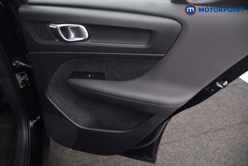 Volvo Xc40 Momentum Manual Petrol SUV - Stock Number (1684723) - 27th supplementary image