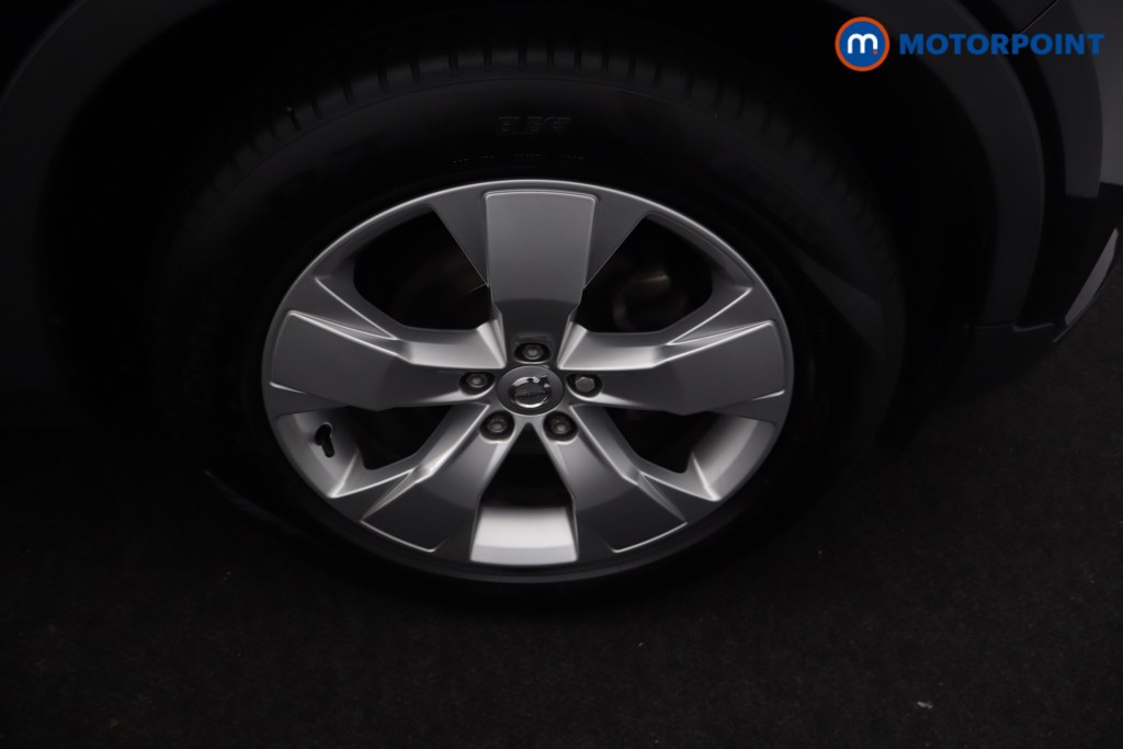 Volvo Xc40 Momentum Manual Petrol SUV - Stock Number (1684723) - 33rd supplementary image