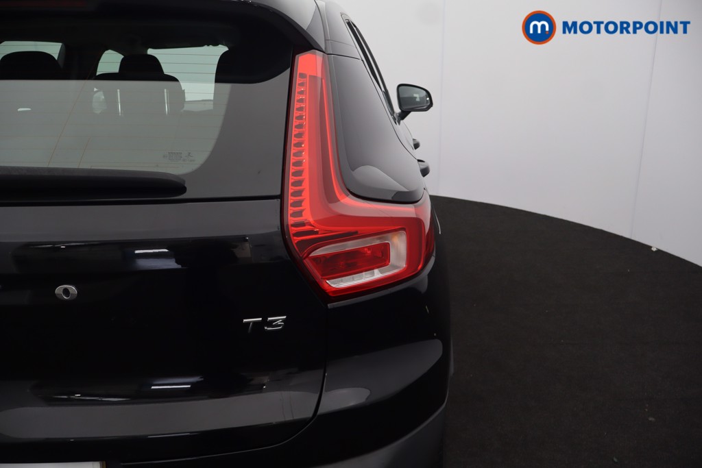 Volvo Xc40 Momentum Manual Petrol SUV - Stock Number (1684723) - 43rd supplementary image