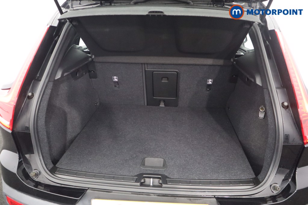 Volvo Xc40 Momentum Manual Petrol SUV - Stock Number (1684723) - 48th supplementary image