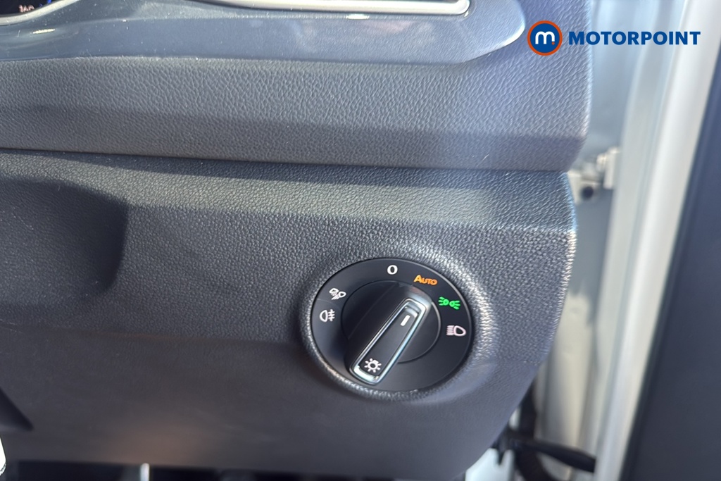 Volkswagen T-Roc Style Manual Petrol SUV - Stock Number (1607185) - 11th supplementary image