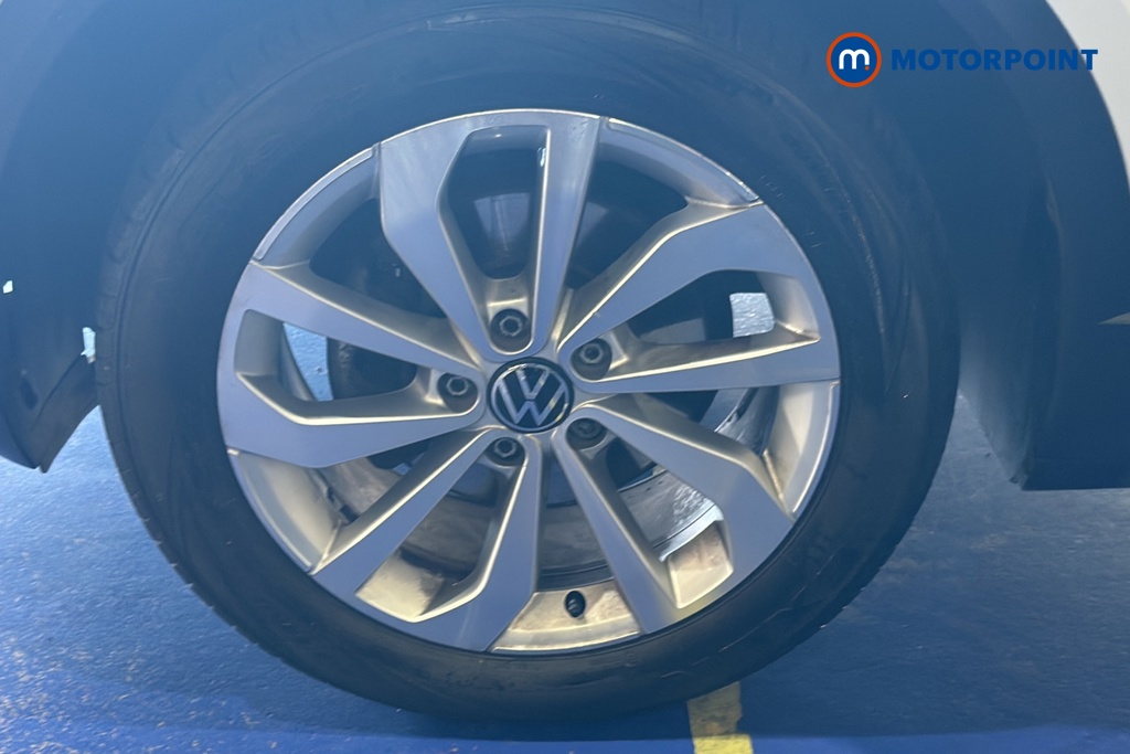 Volkswagen T-Roc Style Manual Petrol SUV - Stock Number (1607185) - 44th supplementary image