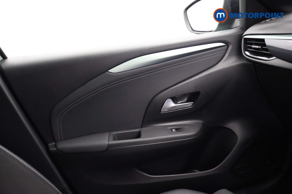 Vauxhall Corsa YES Manual Petrol Hatchback - Stock Number (1639752) - 12th supplementary image