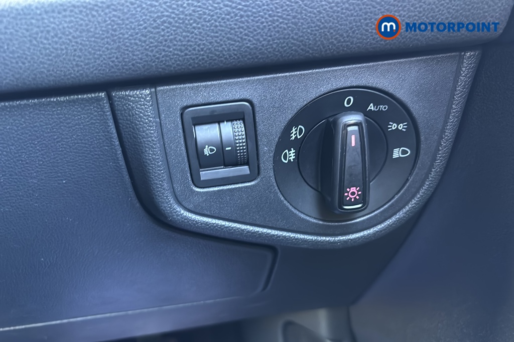 Volkswagen Polo R-Line Automatic Petrol Hatchback - Stock Number (1664728) - 11th supplementary image