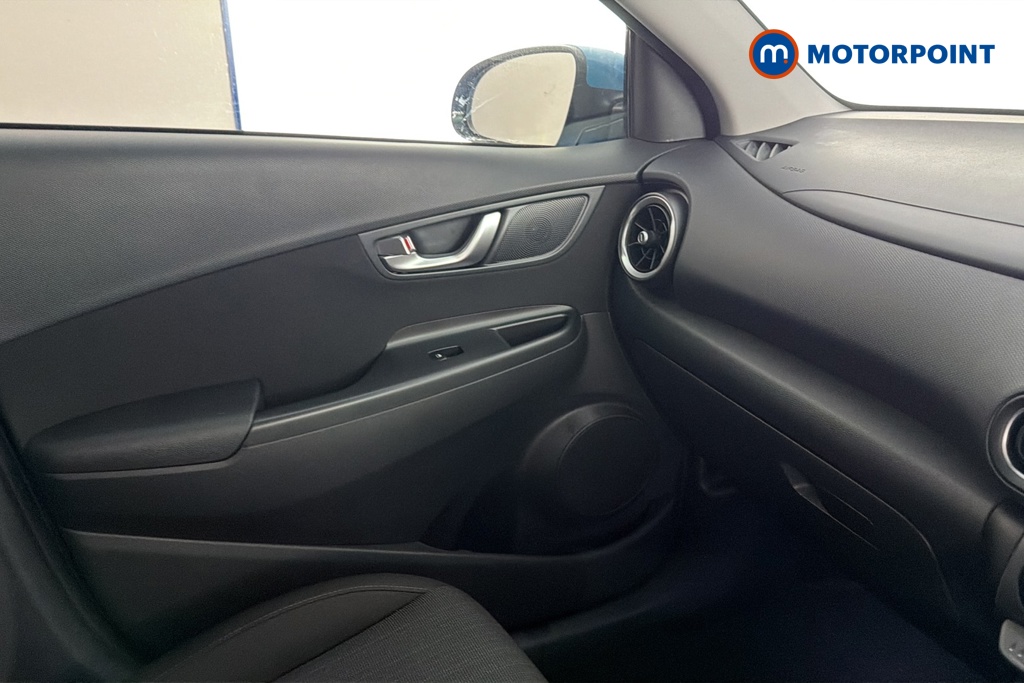 Hyundai Kona Premium Automatic Petrol-Electric Hybrid SUV - Stock Number (1666852) - 10th supplementary image